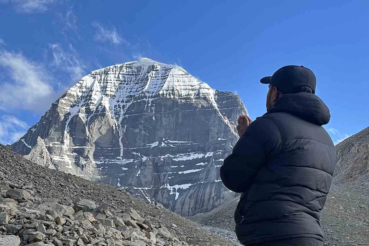 Lhasa to Kailash Tour via Ngari Gunsa Ali Airport